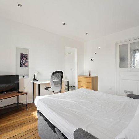 Budget Appart Avec Parking Au Centre-Ville Шарлевіль-Мезьєр Екстер'єр фото